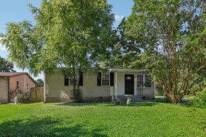 Aurora Ave-002.jpg
