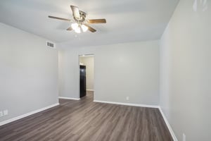 Aurora Ave-007.jpg