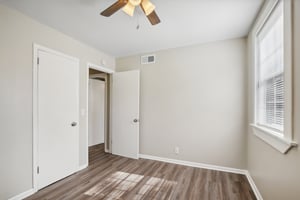 Aurora Ave-020.jpg
