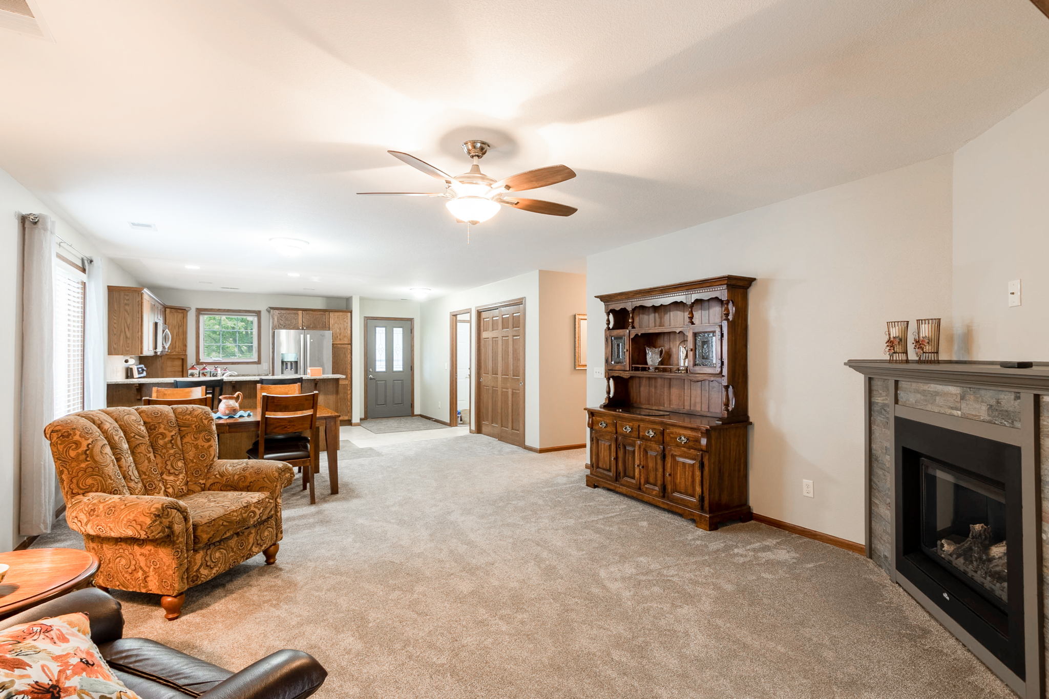 12 livingroom_