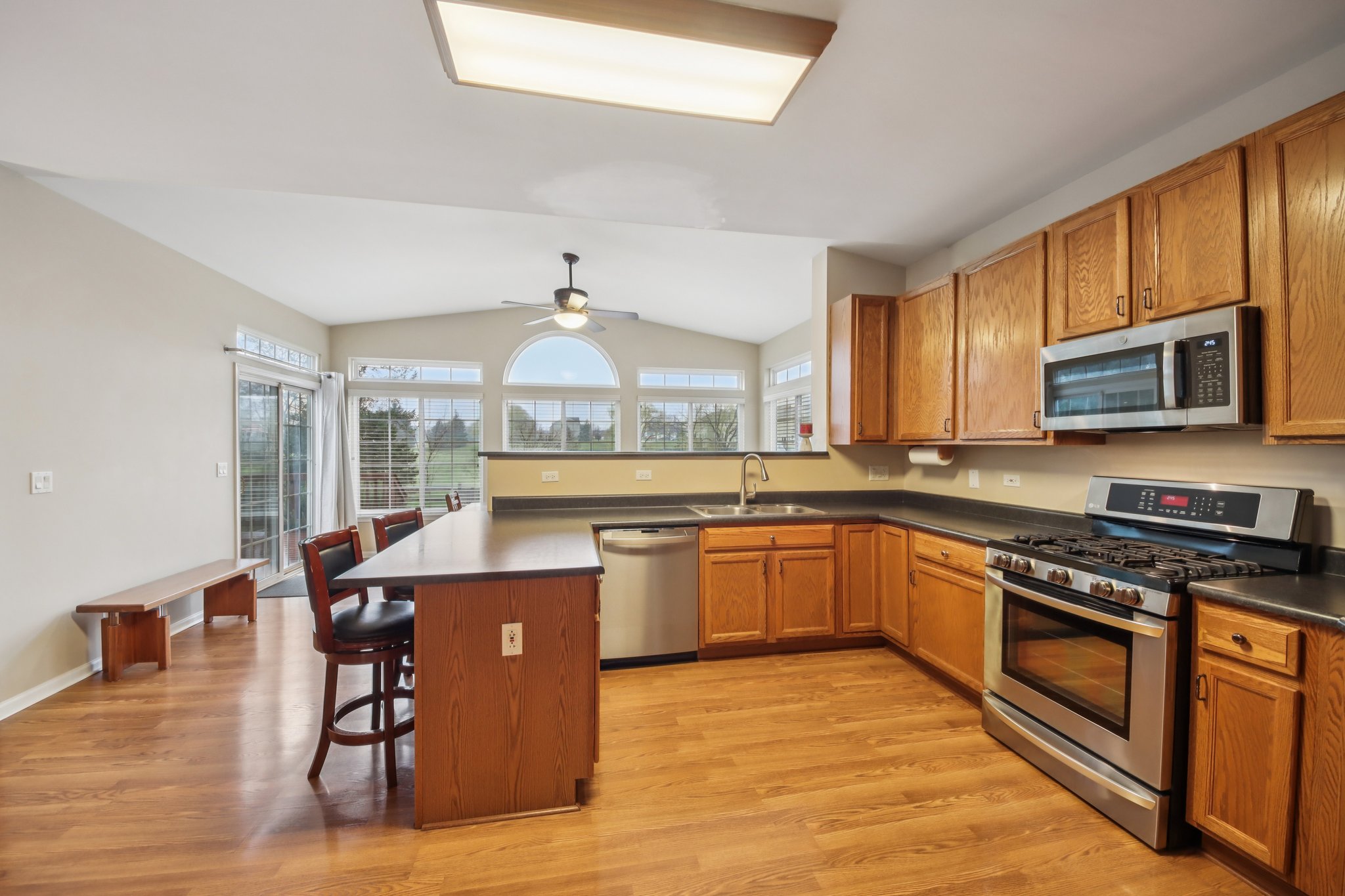 Cross Creek Ln-S0304-020.jpg