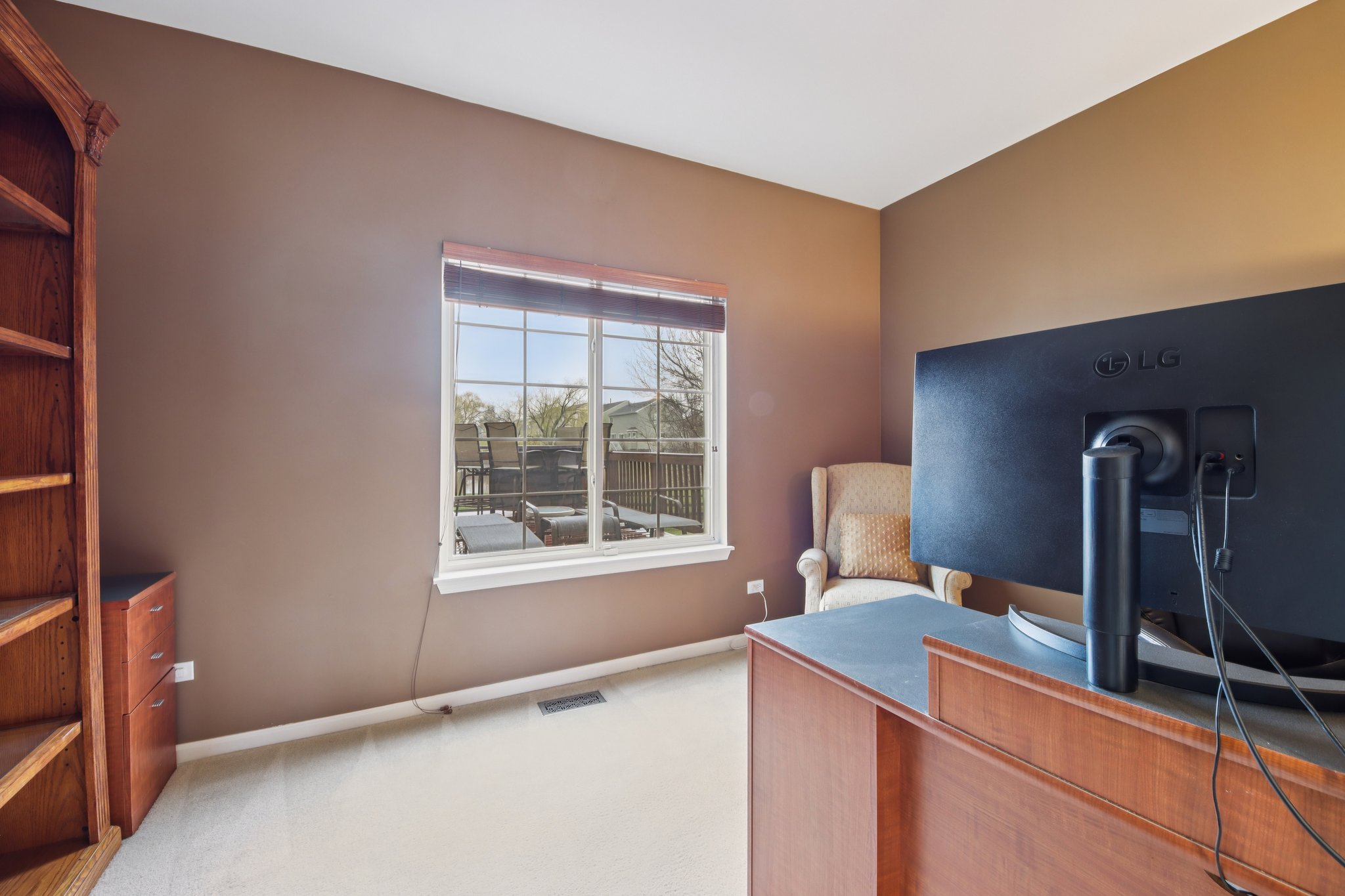 Cross Creek Ln-S0304-022.jpg