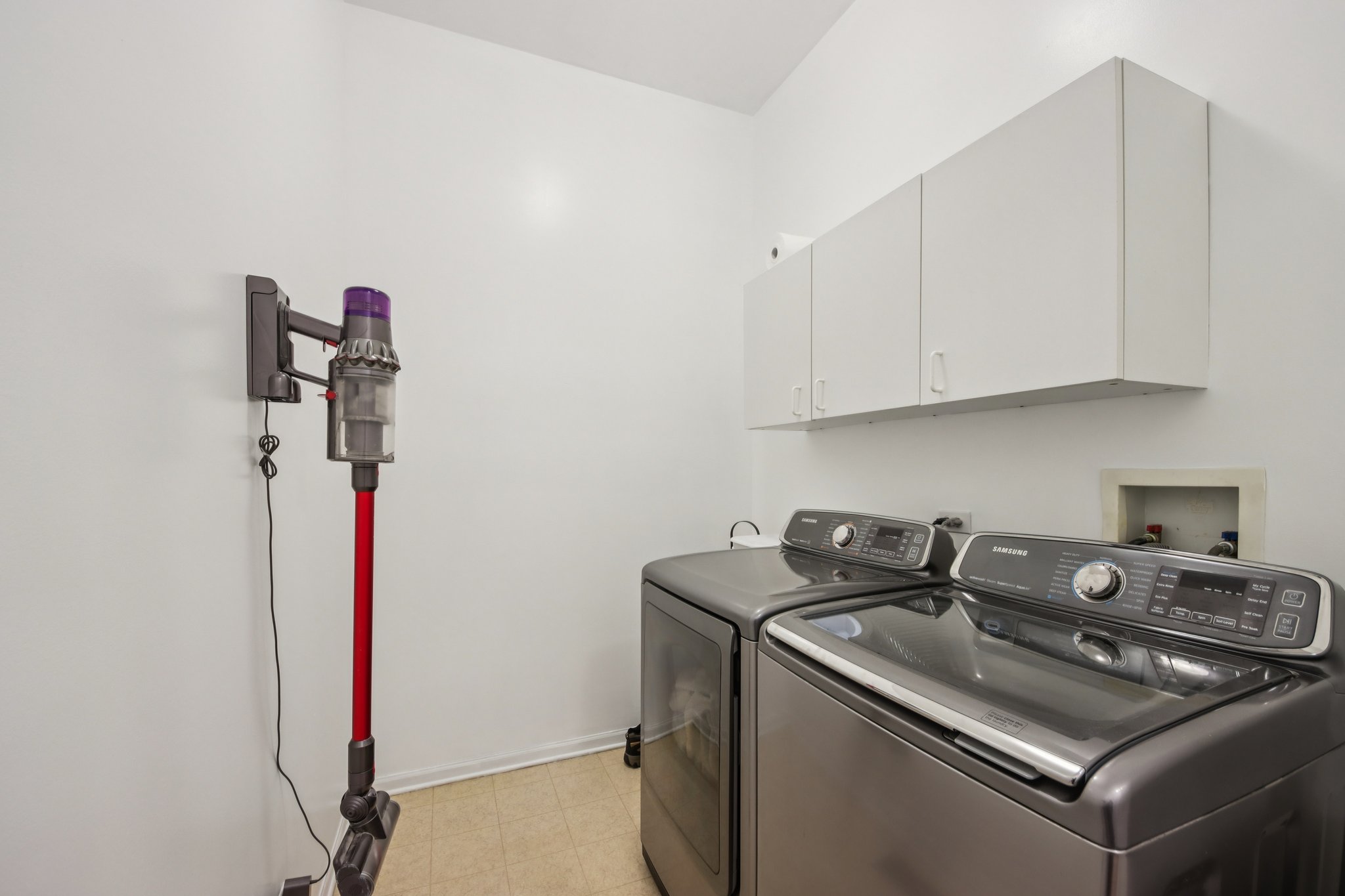 Cross Creek Ln-S0304-025.jpg