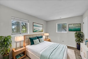 DSC_1404 virtually staged.jpeg