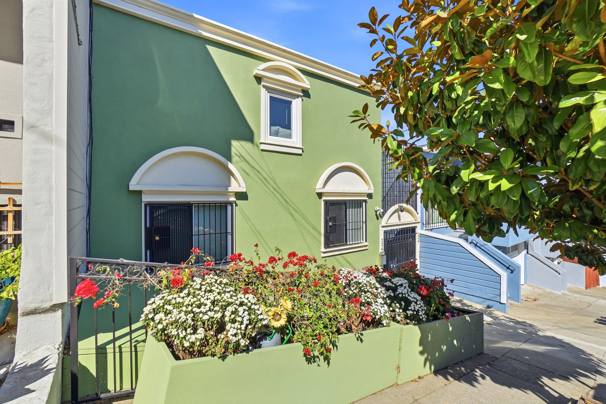 003_F8_224 Dwight St