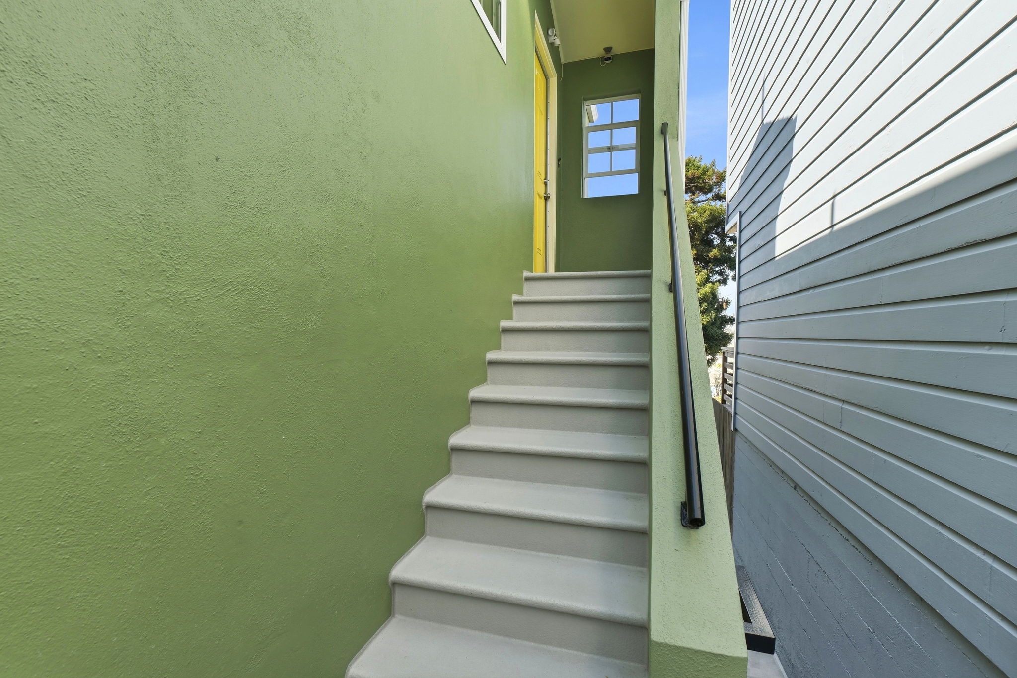 007_F8_224 Dwight St