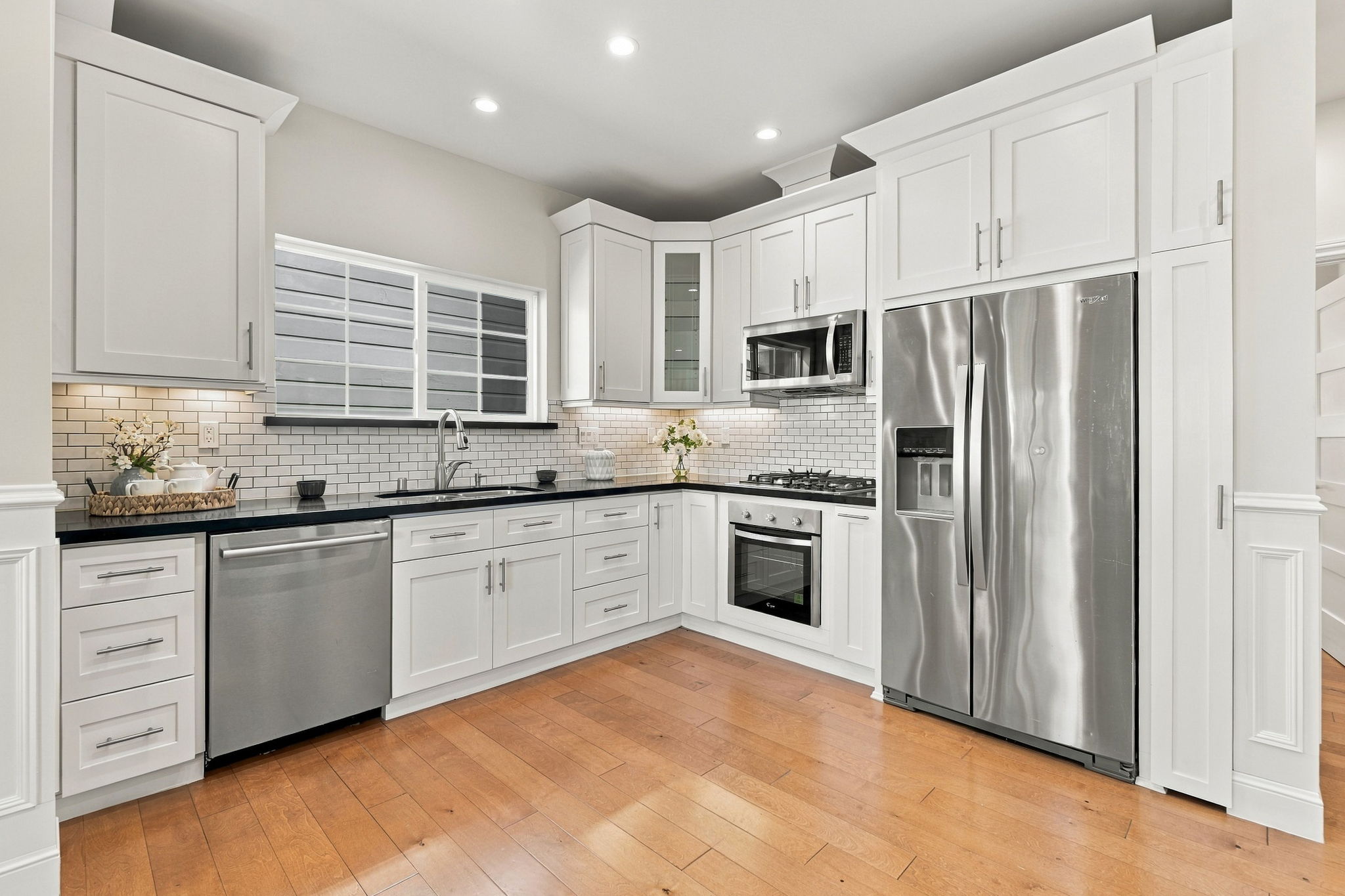 013_F8_224 Dwight St