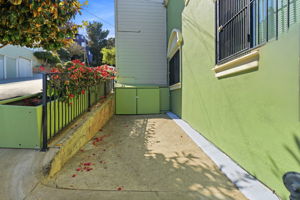 005_F8_224 Dwight St