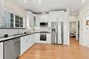 015_F8_224 Dwight St