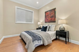 023_F8_224 Dwight St