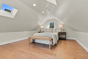 025_F8_224 Dwight St