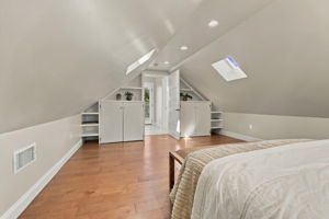 027_F8_224 Dwight St