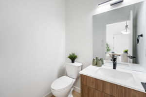 224 Melrose Ave E - Interior-11