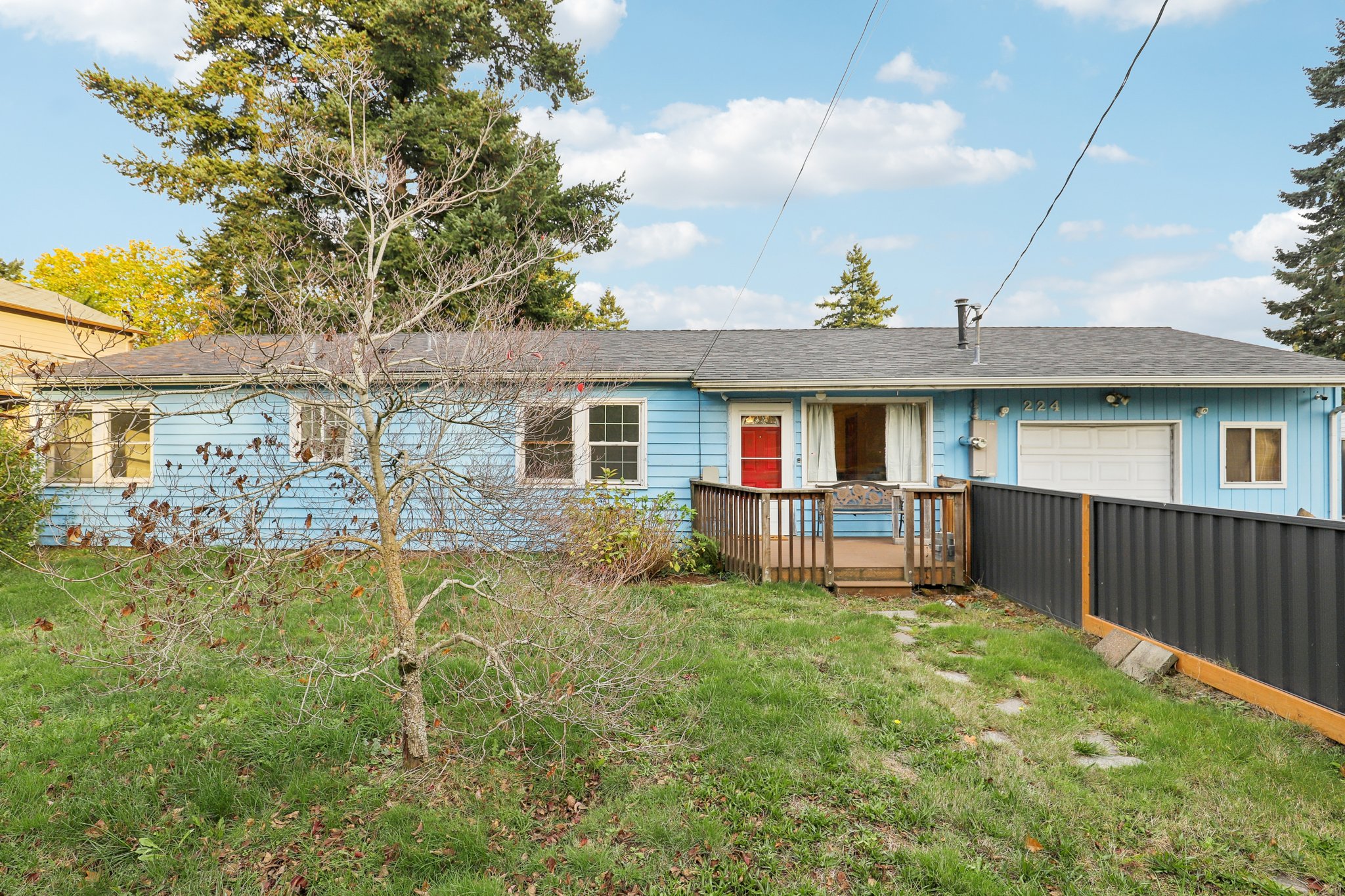 NE 92nd Pl-S1311-003.jpg