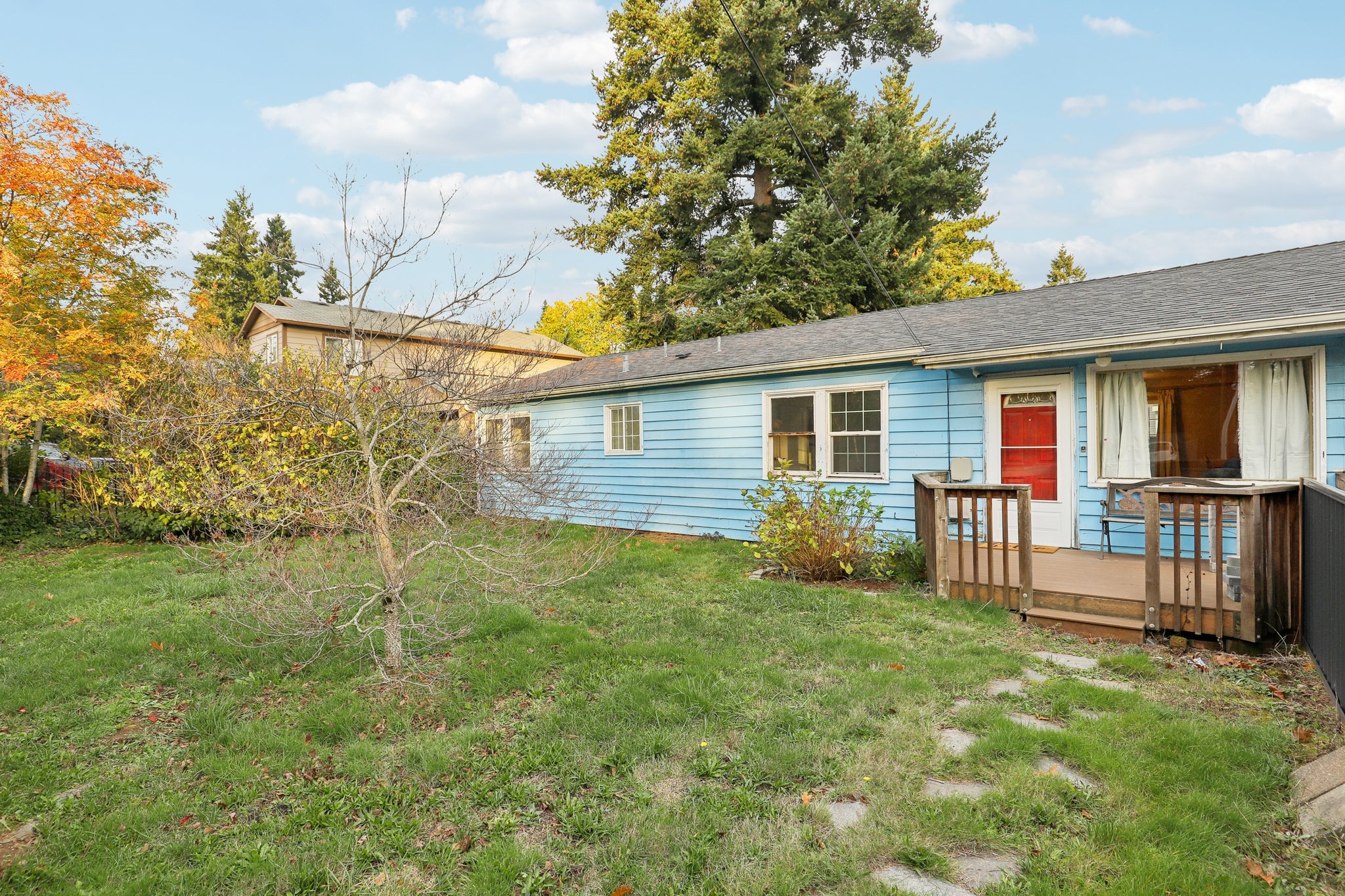 NE 92nd Pl-S1311-004.jpg