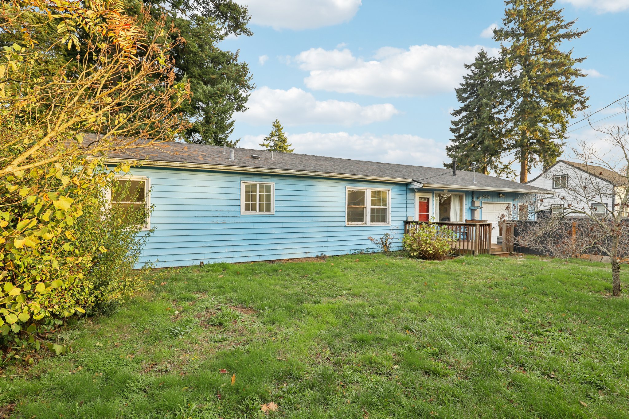 NE 92nd Pl-S1311-005.jpg