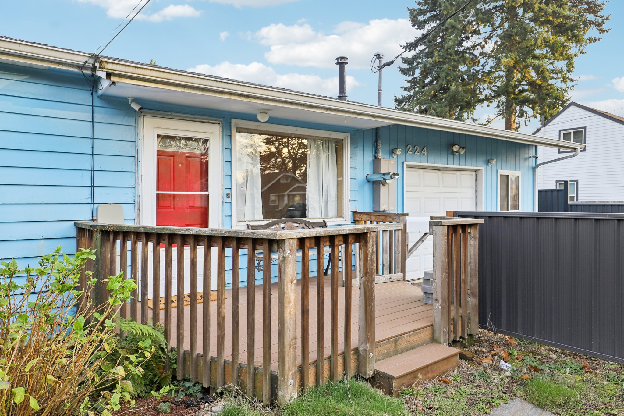 NE 92nd Pl-S1311-007.jpg