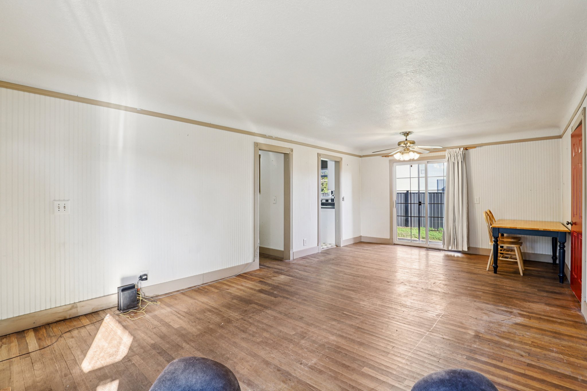 NE 92nd Pl-S1311-010.jpg