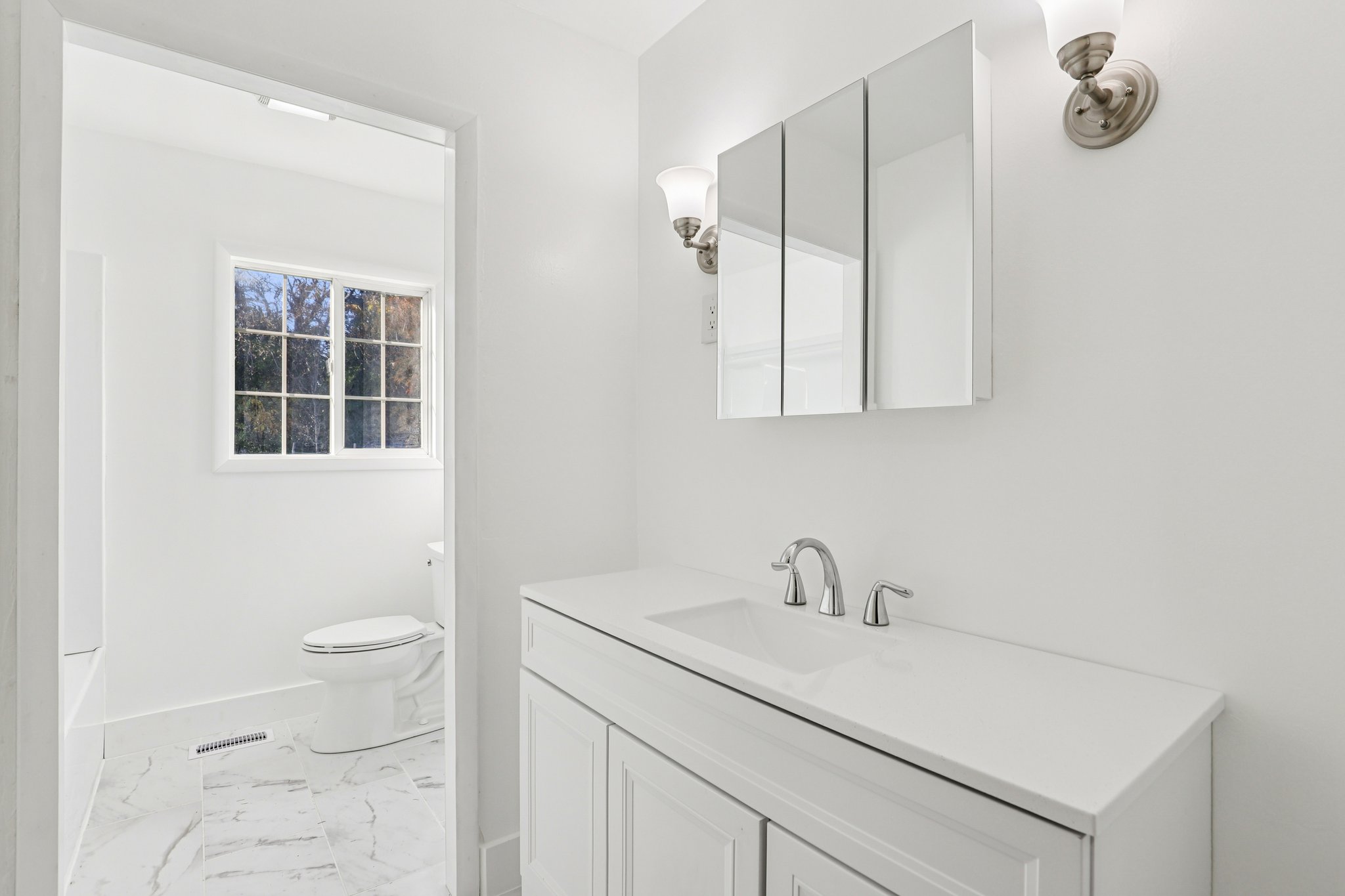 NE 92nd Pl-S1311-025.jpg