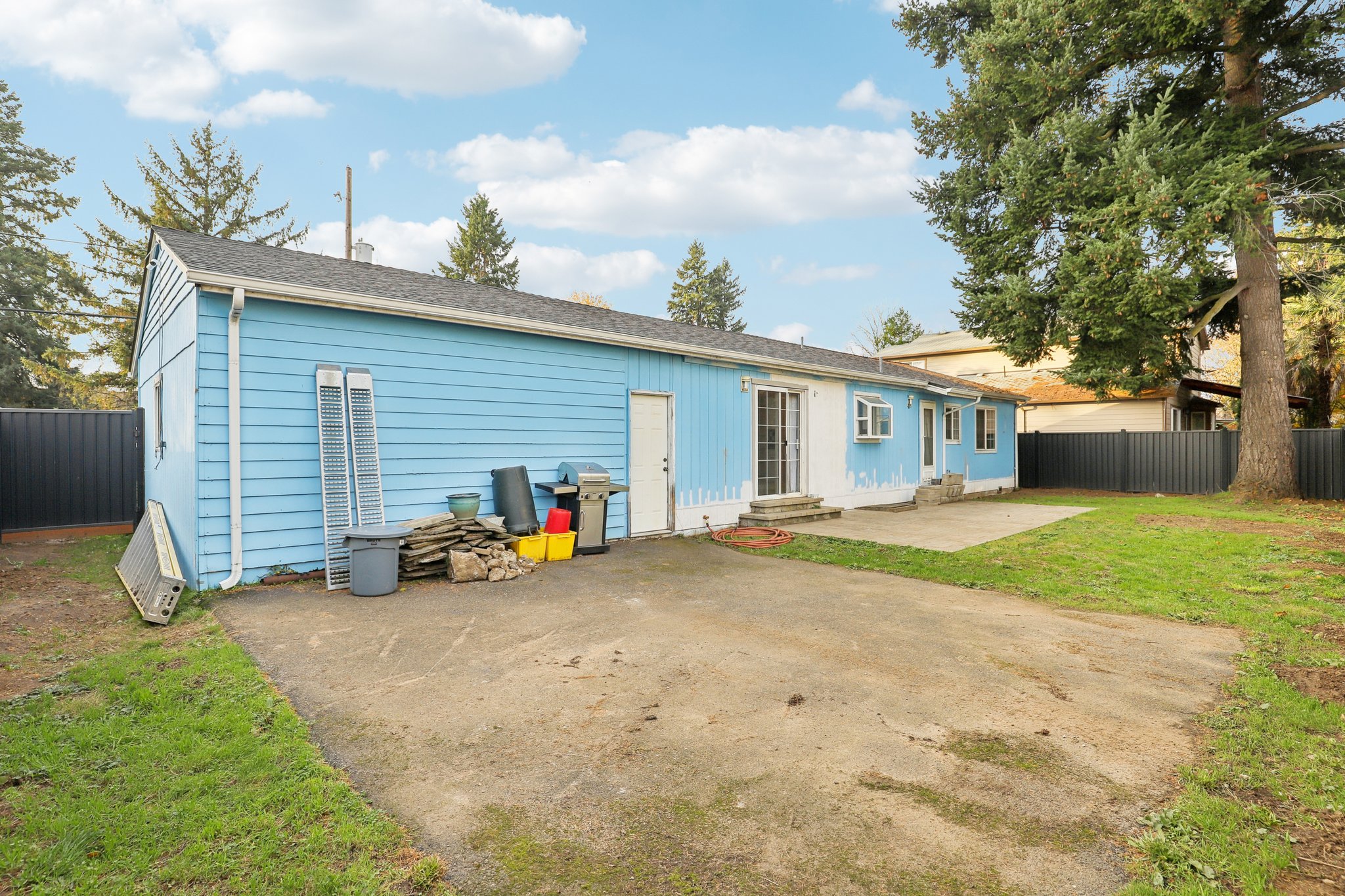 NE 92nd Pl-S1311-041.jpg