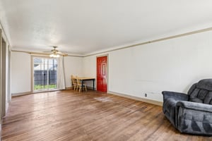 NE 92nd Pl-S1311-009.jpg