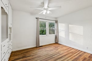 NE 92nd Pl-S1311-031.jpg