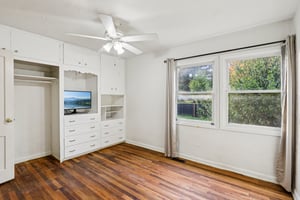 NE 92nd Pl-S1311-032.jpg