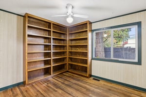 NE 92nd Pl-S1311-034.jpg