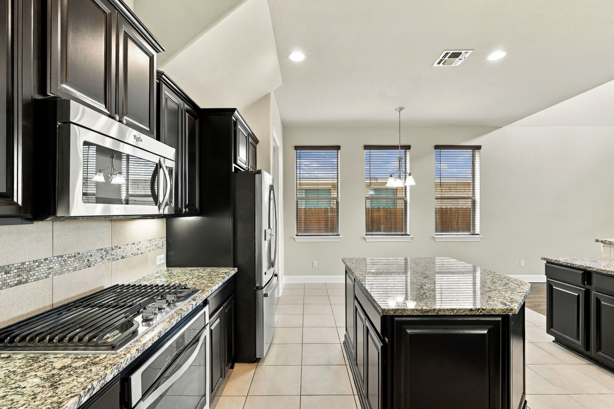 Kitchen/Breakfast Area