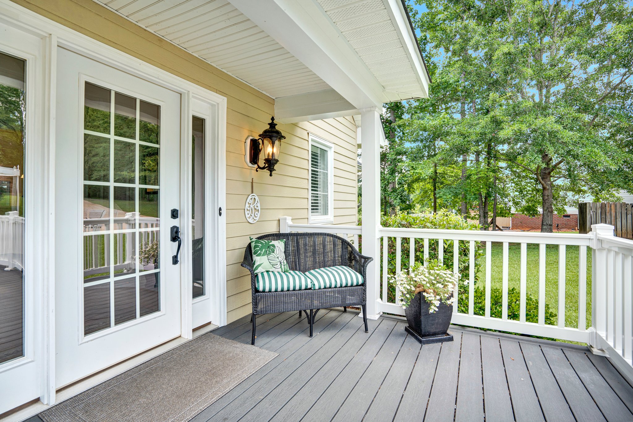 PARTIALLY COVERED FRONT PORCH
