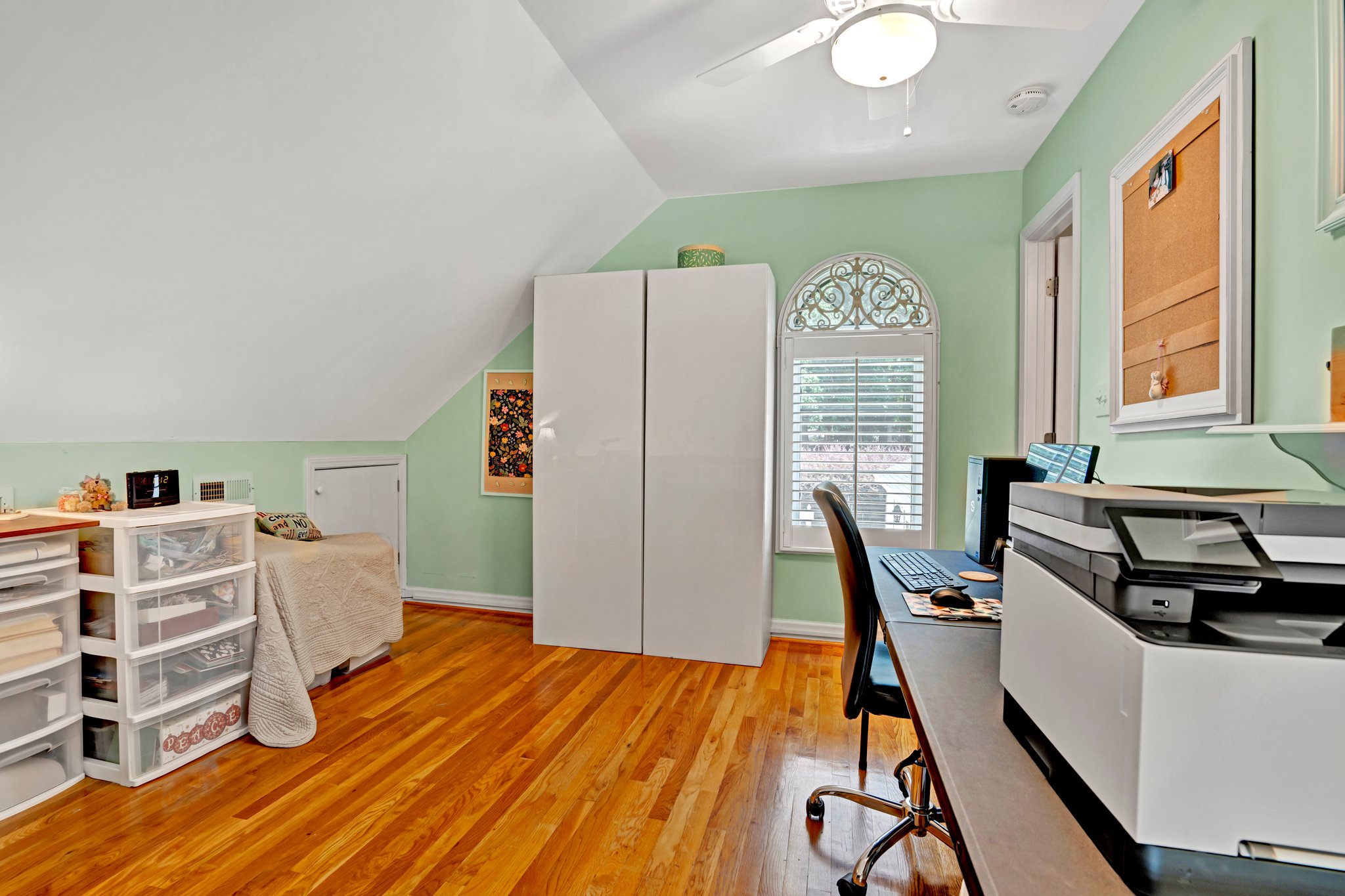 LOFT FLEX ROOM - BEDROOM, OFFICE, CRAFT