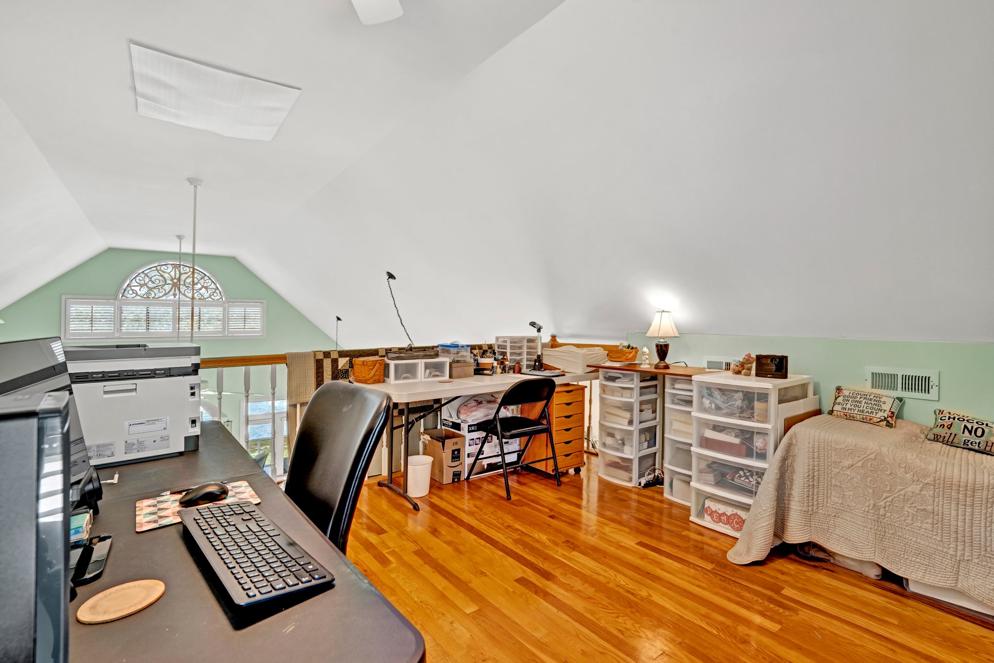 LOFT FLEX ROOM - BEDROOM, OFFICE, CRAFT