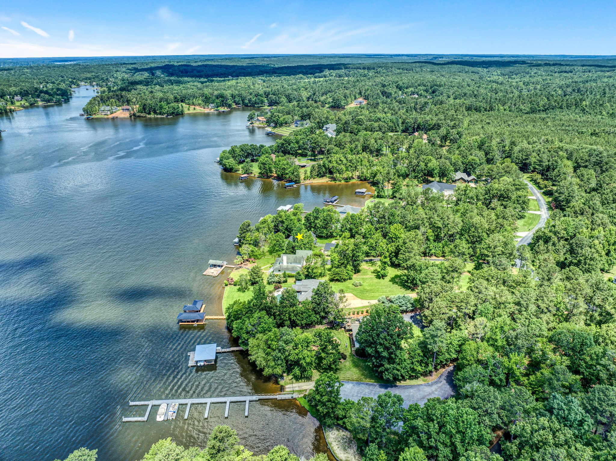 BEAUTIFUL CRYSTAL BAY ON LAKE GREENWOOD