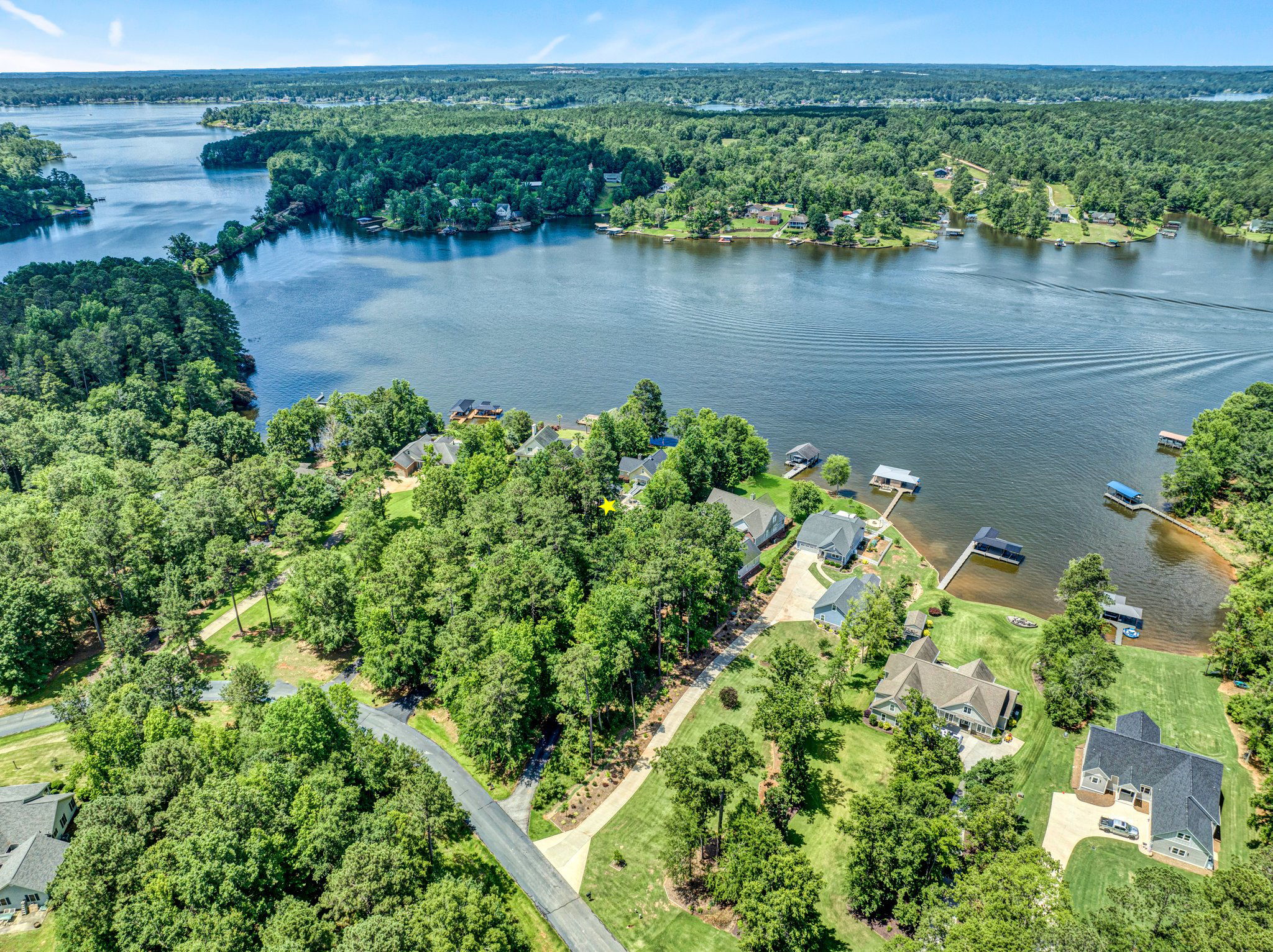 BEAUTIFUL HIDDEN LAKE ON LAKE GREENWOOD