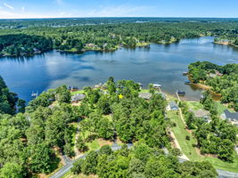 BEAUTIFUL HIDDEN LAKE ON LAKE GREENWOOD