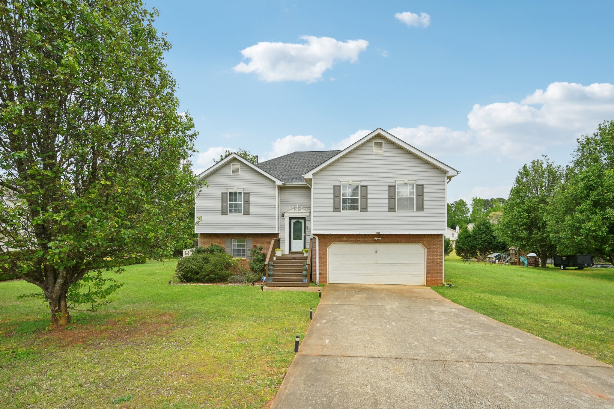 Solomon Dr-S0704-002.jpg