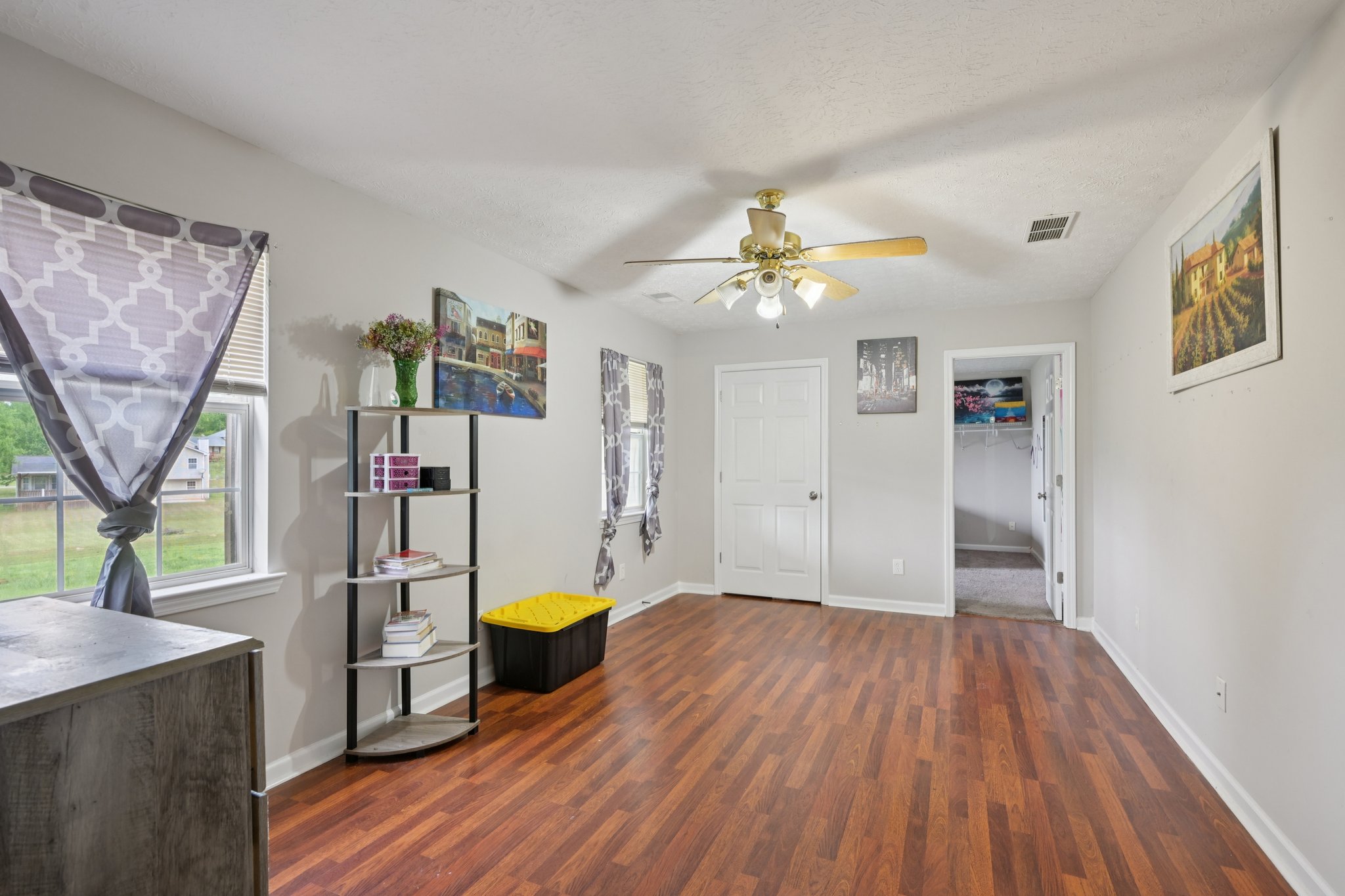 Solomon Dr-S0704-029.jpg