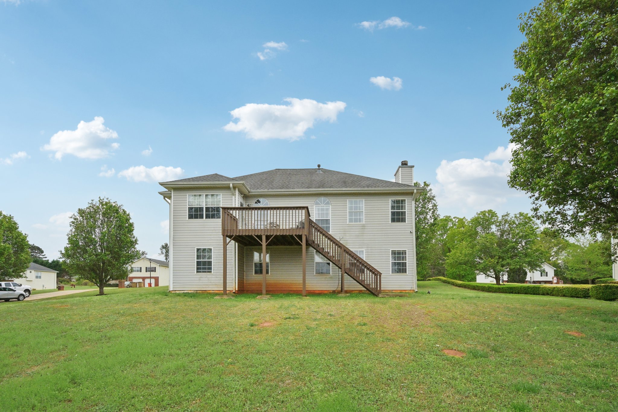 Solomon Dr-S0704-033.jpg