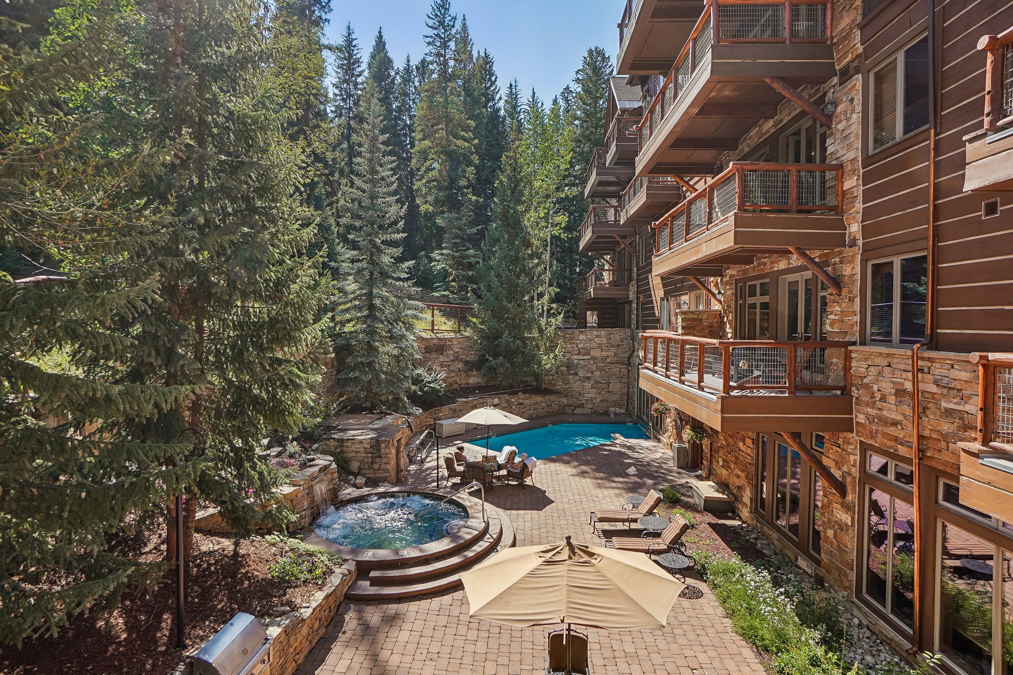 Trailhead Dr 3064-0708-913.jpg