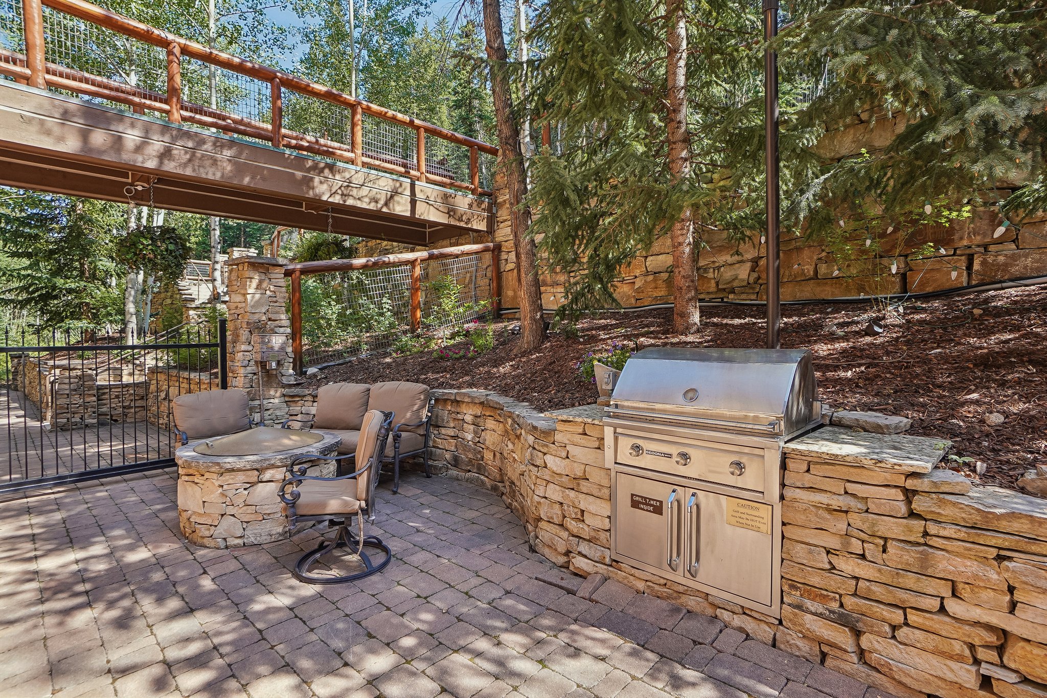 Trailhead Dr 3064-0708-916.jpg
