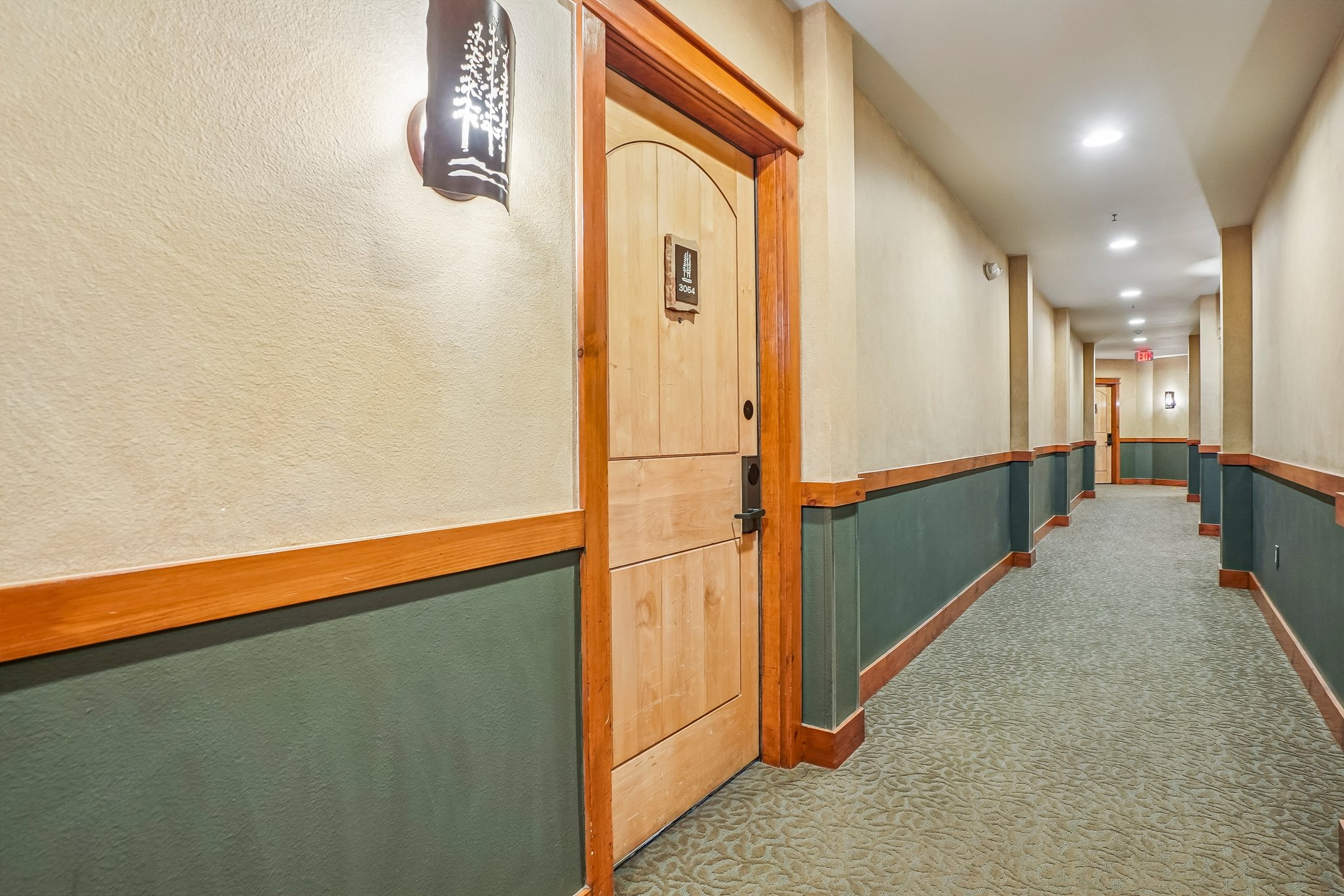 Trailhead Dr 3064-S0708-003.jpg