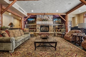 Trailhead Dr 3064-0708-903.jpg