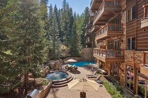 Trailhead Dr 3064-0708-913.jpg