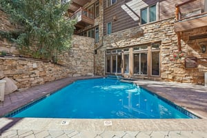 Trailhead Dr 3064-0708-914.jpg