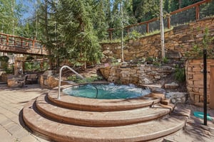 Trailhead Dr 3064-0708-915.jpg