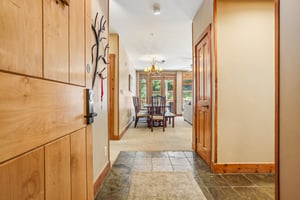 Trailhead Dr 3064-S0708-004.jpg