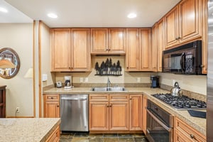 Trailhead Dr 3064-S0708-014.jpg