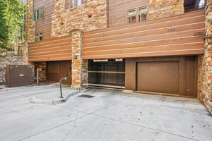 Trailhead Dr 3064-S0708-035.jpg