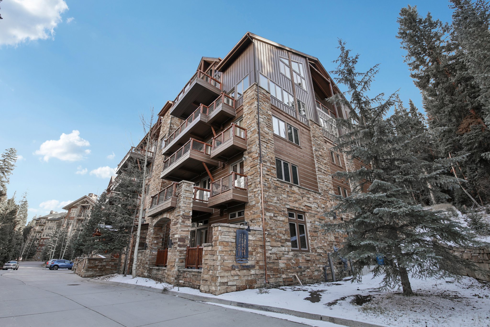 Trailhead Dr 3074-S2011-003.jpg