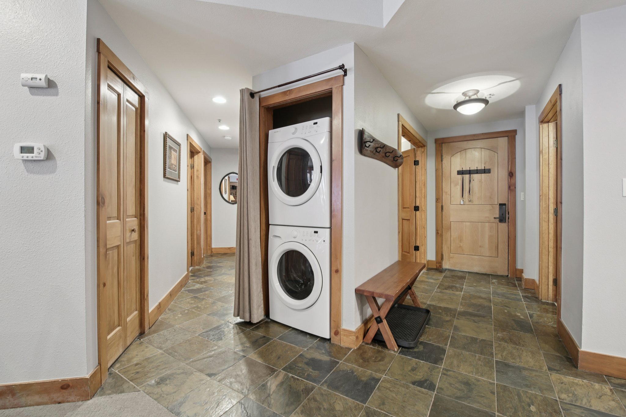 Trailhead Dr 3074-S2011-017.jpg